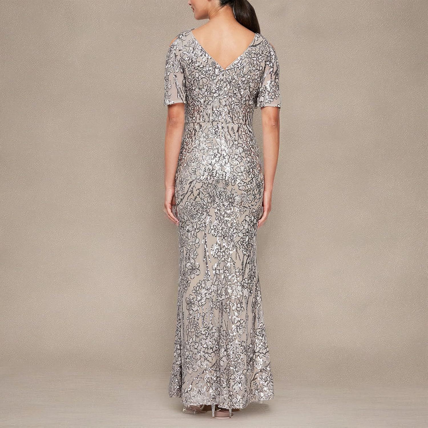 Alex Evenings Women's Long Mother of The Bride Sequin Dress with Cold Shoulder Flutter Sleeves (Petite and Regular Sizes) - Image 3